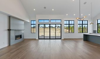 3118 NW Crossing Dr, Bend, OR 97703