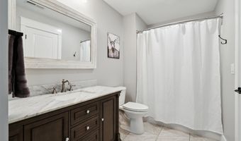 9174 207th Ave, Anamosa, IA 52205