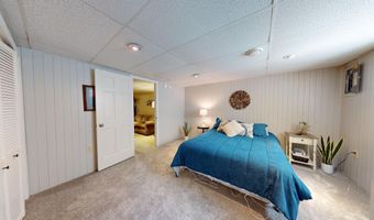 826 Minnie Maddern St, Albert Lea, MN 56007