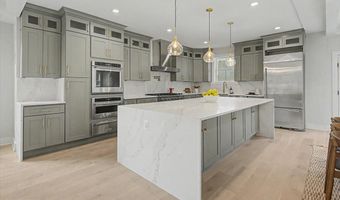 2902 VISTA St NE, Washington, DC 20018