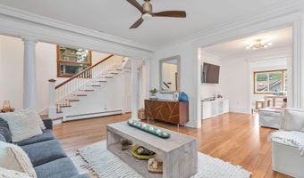 29 Grand Ave, Atlantic Highlands, NJ 07716