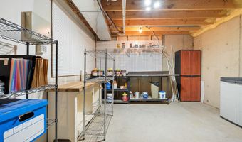 1815 Bent Tree Ct, Auburn, IN 46706
