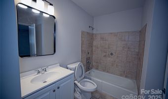 6212 Snowcrest Ct, Charlotte, NC 28212