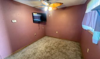 518 3rd Ave, Alton, KS 67623