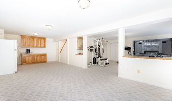 56 Larkspur Ln, Bristol, CT 06010