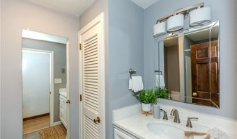 63 Duck Cove Rd, North Kingstown, RI 02852