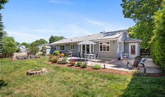 71 Primrose Hill Rd, Barrington, RI 02806