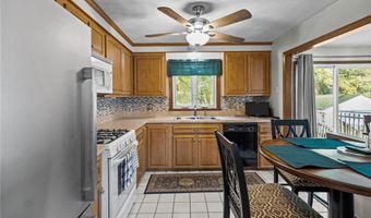 7 Laurel St, North Providence, RI 02911