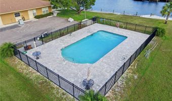 1640 JUNO Trl 204C, Astor, FL 32102