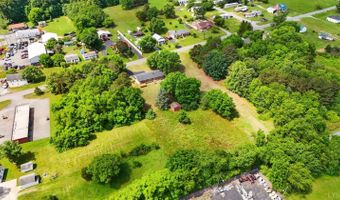 601 Riverview Dr, Altavista, VA 24517