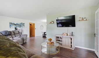 912 W Pleasant St, Aurora, MO 65605