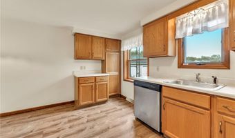 571 Burroughs Dr, Amherst, NY 14226