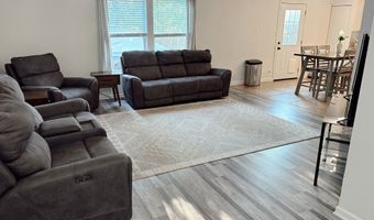 6826 Earlswood Dr, Indianapolis, IN 46217