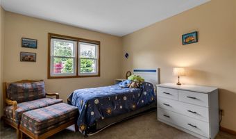 25 Fifth Ave, Amherst, NY 14221