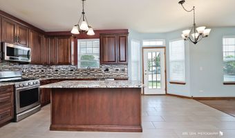 848 Timber Lake Dr, Antioch, IL 60002