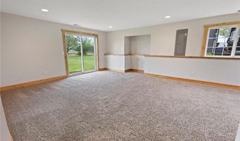 551 Knollwood St W, Annandale, MN 55302