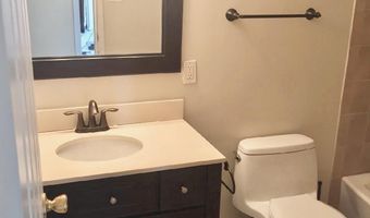 1300 ARMY NAVY Dr 823, Arlington, VA 22202