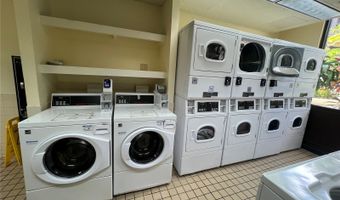 300 Wai Nani Way 204, Honolulu, HI 96815