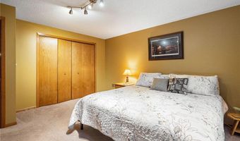 1605 22nd Ave SW, Austin, MN 55912