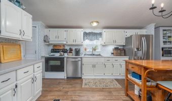 25 Country Ln, Fremont, NH 03044