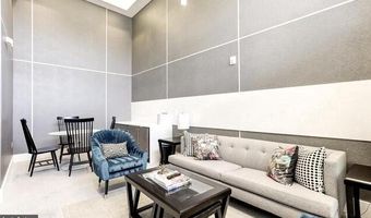 989 S BUCHANAN St 411, Arlington, VA 22204