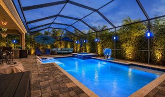 7702 PARADISO Dr, Apollo Beach, FL 33572