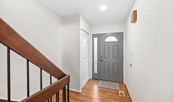 4619 MAYHUNT Ct, Alexandria, VA 22312