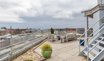 815 KING St 5B, Alexandria, VA 22314