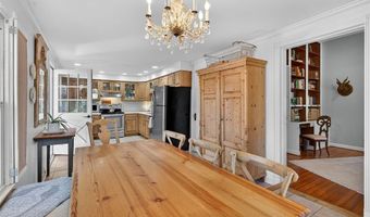 5548 Chestnut St, Augusta, MO 63332