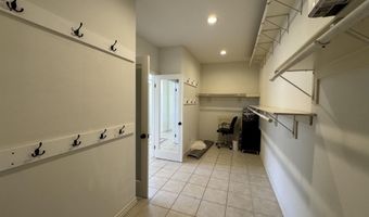 6402 Topmast Dr, Carlsbad, CA 92011