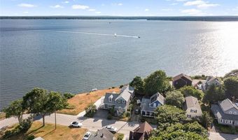 10 Blanding Ave, Barrington, RI 02806