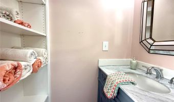 134 W SAINT ANNES Cir, Apollo Beach, FL 33572