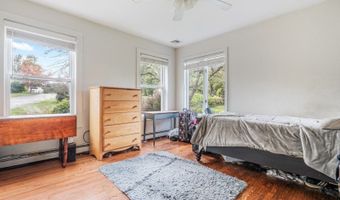 12 Thunder Dr, Alloway, NJ 07418