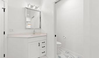 1007 28th St SW, Austin, MN 55912