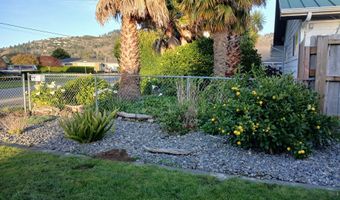 309 S HAZEL St, Brookings, OR 97415