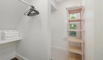 8 Cross St 1, Newport, RI 02840
