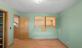 321 Dunham Dr, Anoka, MN 55303