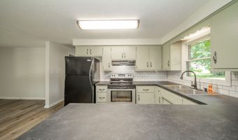 5576 N Heritage Ln, Alexandria, IN 46001