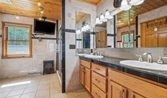 128 Courson Ln, Allegheny Twp., PA 16373