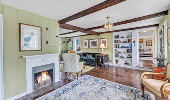 137 Rockwell Rd, Bethel, CT 06801