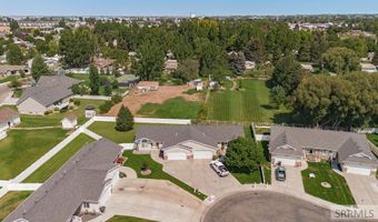 932 S Clara Ct, Ammon, ID 83406