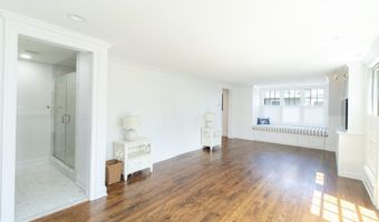 34 Island View Ave, Branford, CT 06405