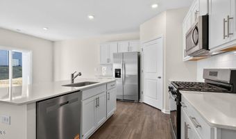 66 Honeydew Dr, Angier, NC 27501