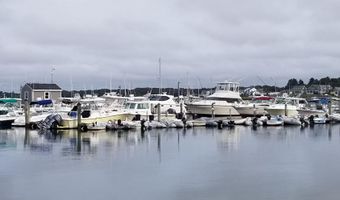 15 1st St, Bourne, MA 02532