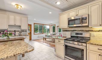 29 Grand Ave, Atlantic Highlands, NJ 07716