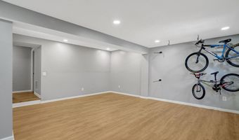 6063 HYDRANGEA Dr, Alexandria, VA 22310