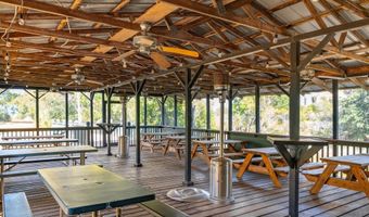 1 Tiller Island Dr, Beaufort, SC 29907