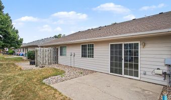 410 N 9th Ave, Brandon, SD 57005