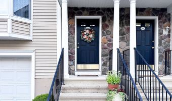 15 Scuppo Rd 504, Danbury, CT 06811