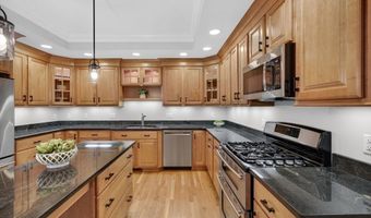 3 Caileigh Ct 3, Andover, MA 01810